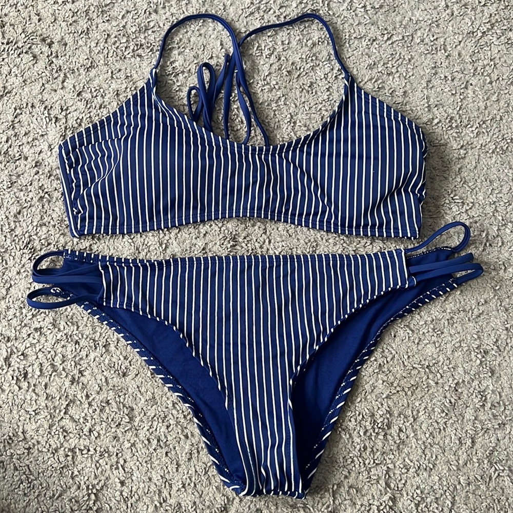 EUC IKA KUL Bikini Size XL